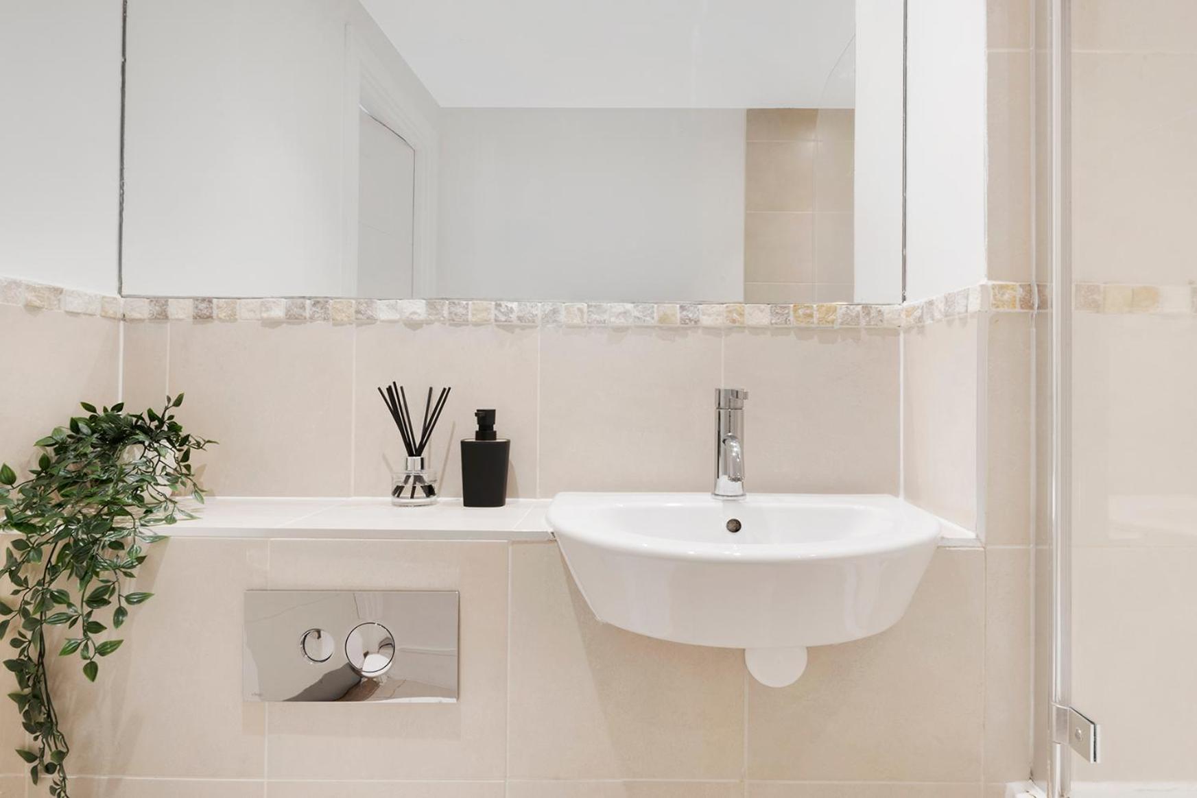 Hermitage Road Apartment By Morethanstays لندن المظهر الخارجي الصورة